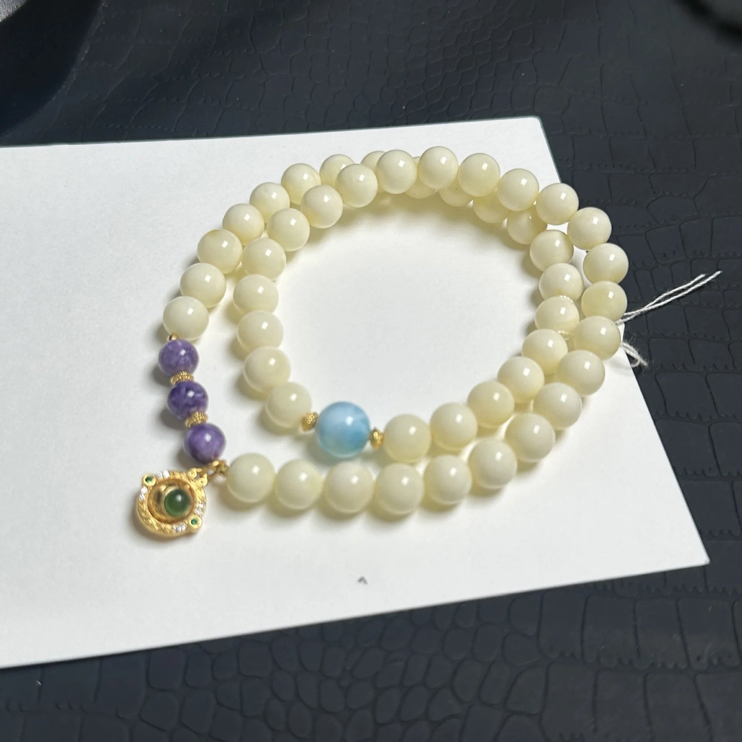 Natural Beeswax & White Honey Charoite Bracelet – Sea-Pattern Stone